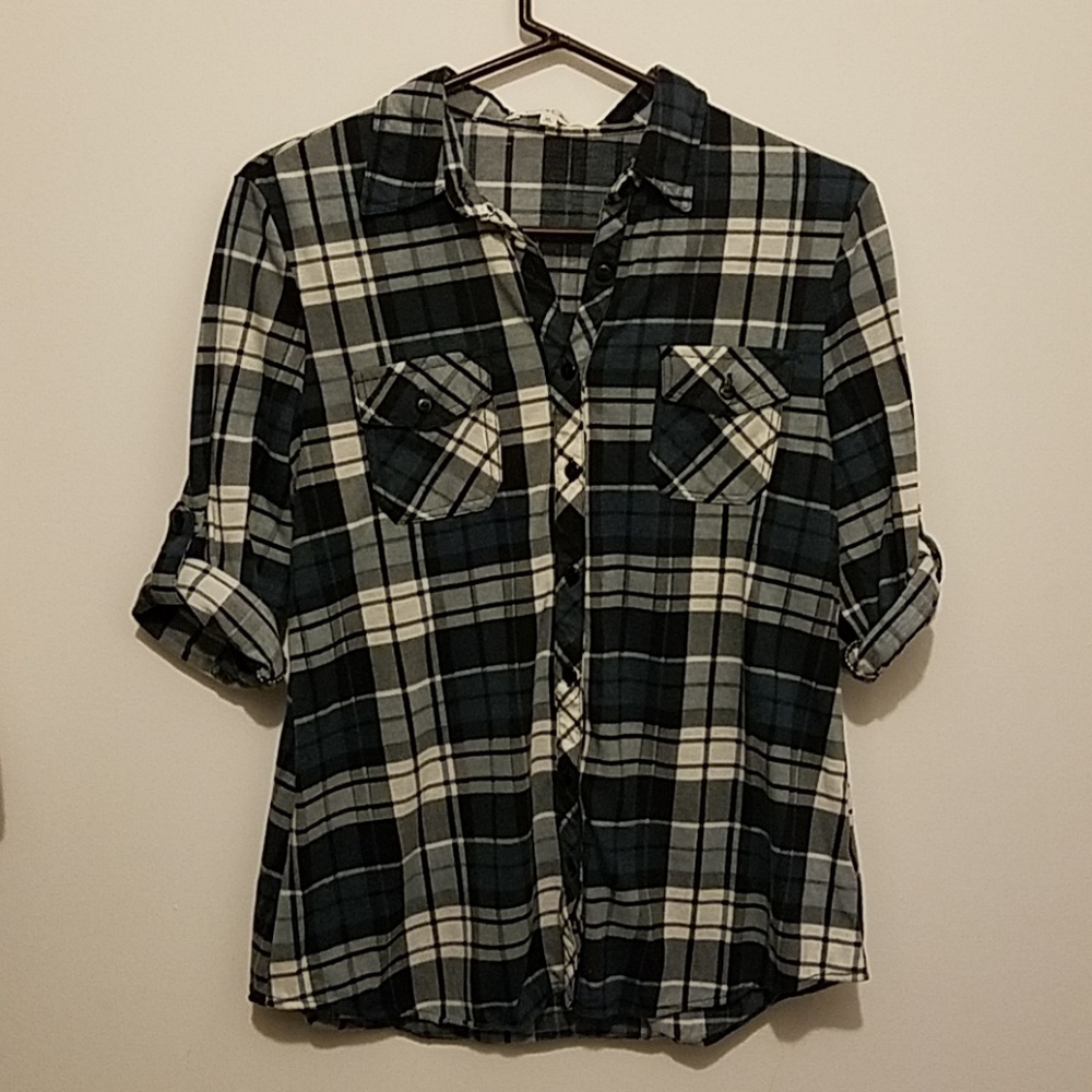 Relaxed flannel top
